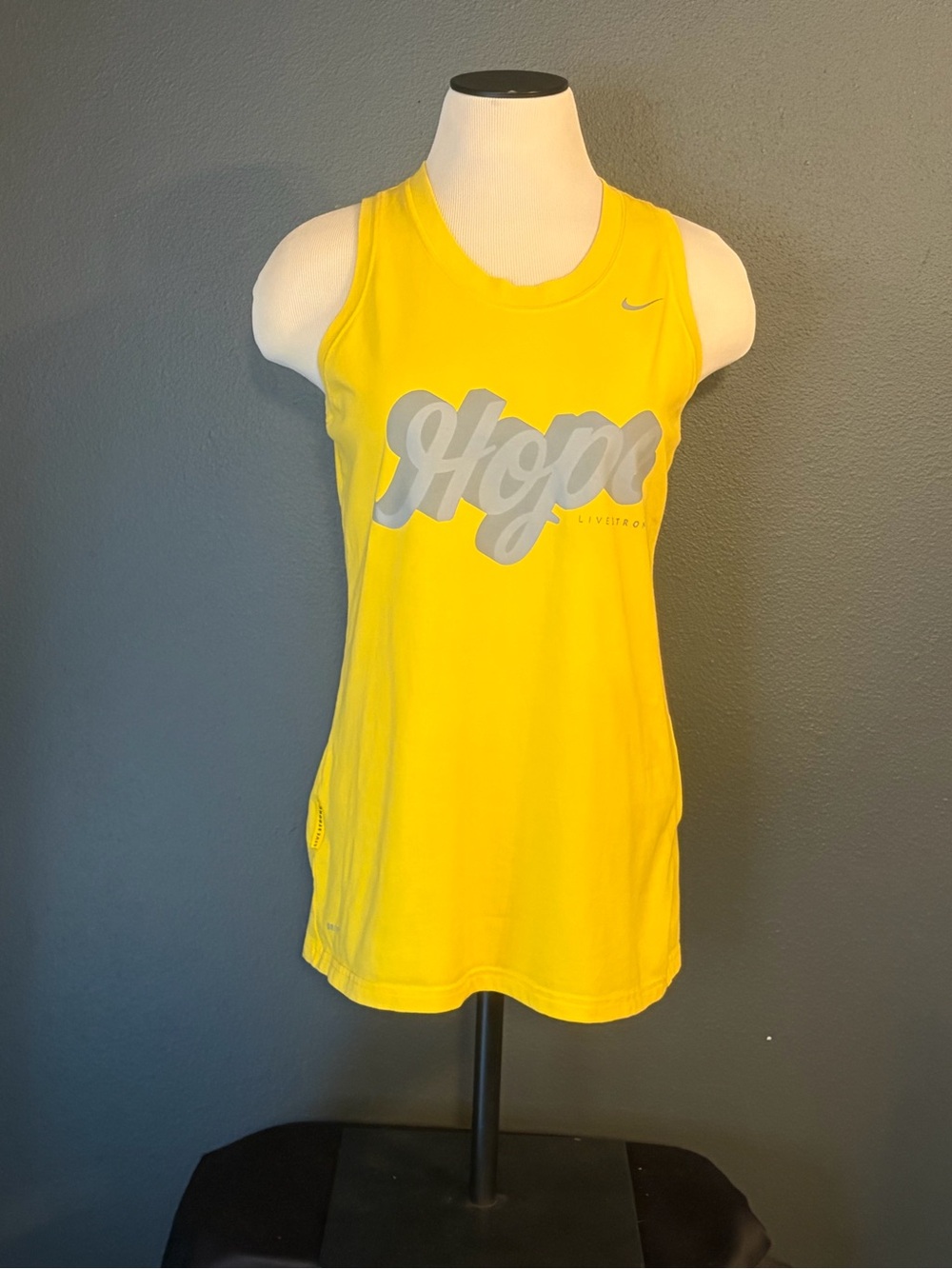 Nike Dri Fit “Hope Live Strong” Women’s Bright Yellow 'Hope' Graphic Tank Sz Lg